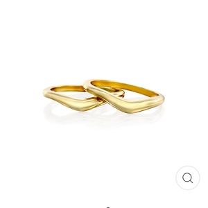 GOLD RING SET - NEVER WORN - BRAND NEW - size 6.5